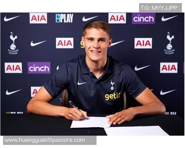 朗斯成功签下海达拉转会协议达成转会费为300万欧元合同至2029年